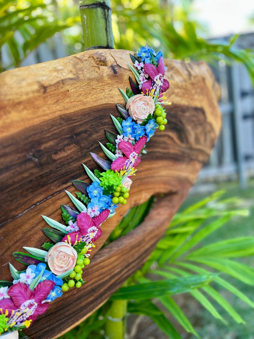 Haku Lei Booth- on Wood