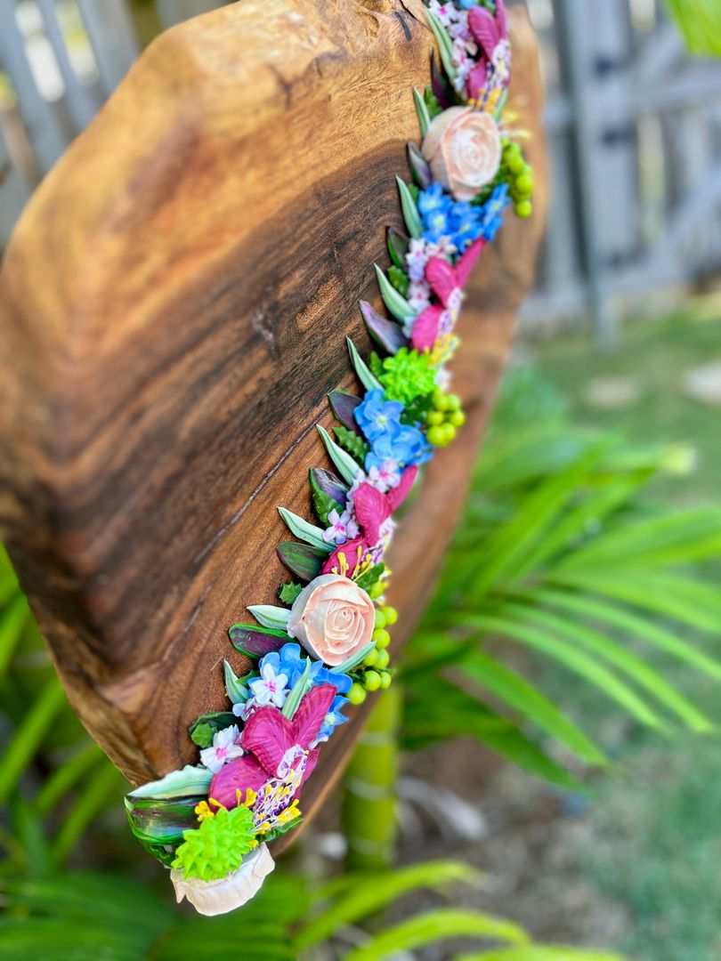 Haku Lei Booth- on Wood