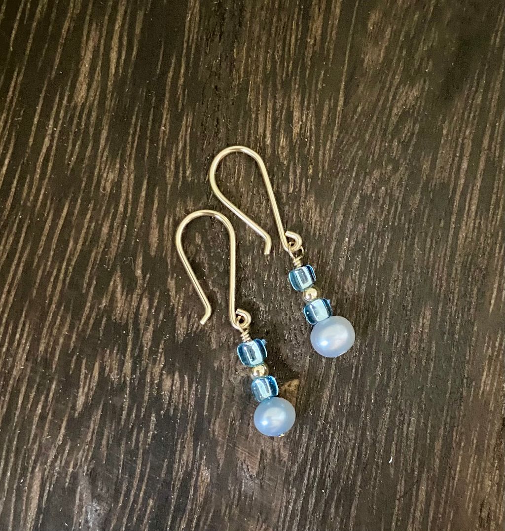 Pearl Sparkle Blue Earrings