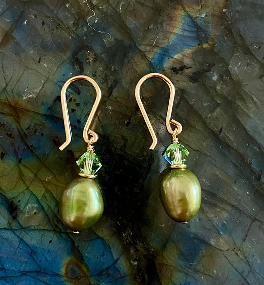 Pearl Sparkle Green Earrings